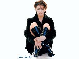 gina-gershon-01
